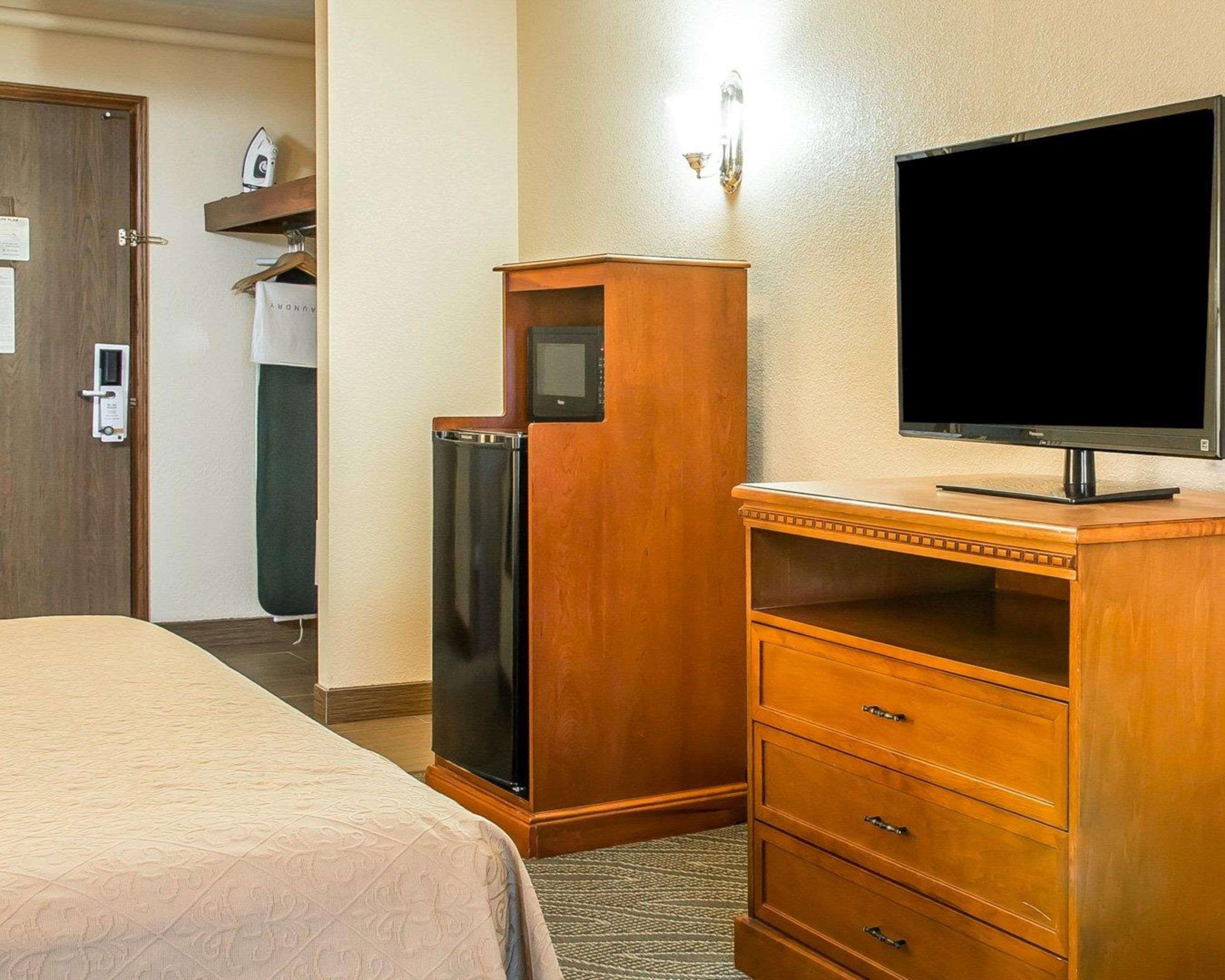 Quality Inn Gaylord Eksteriør bilde