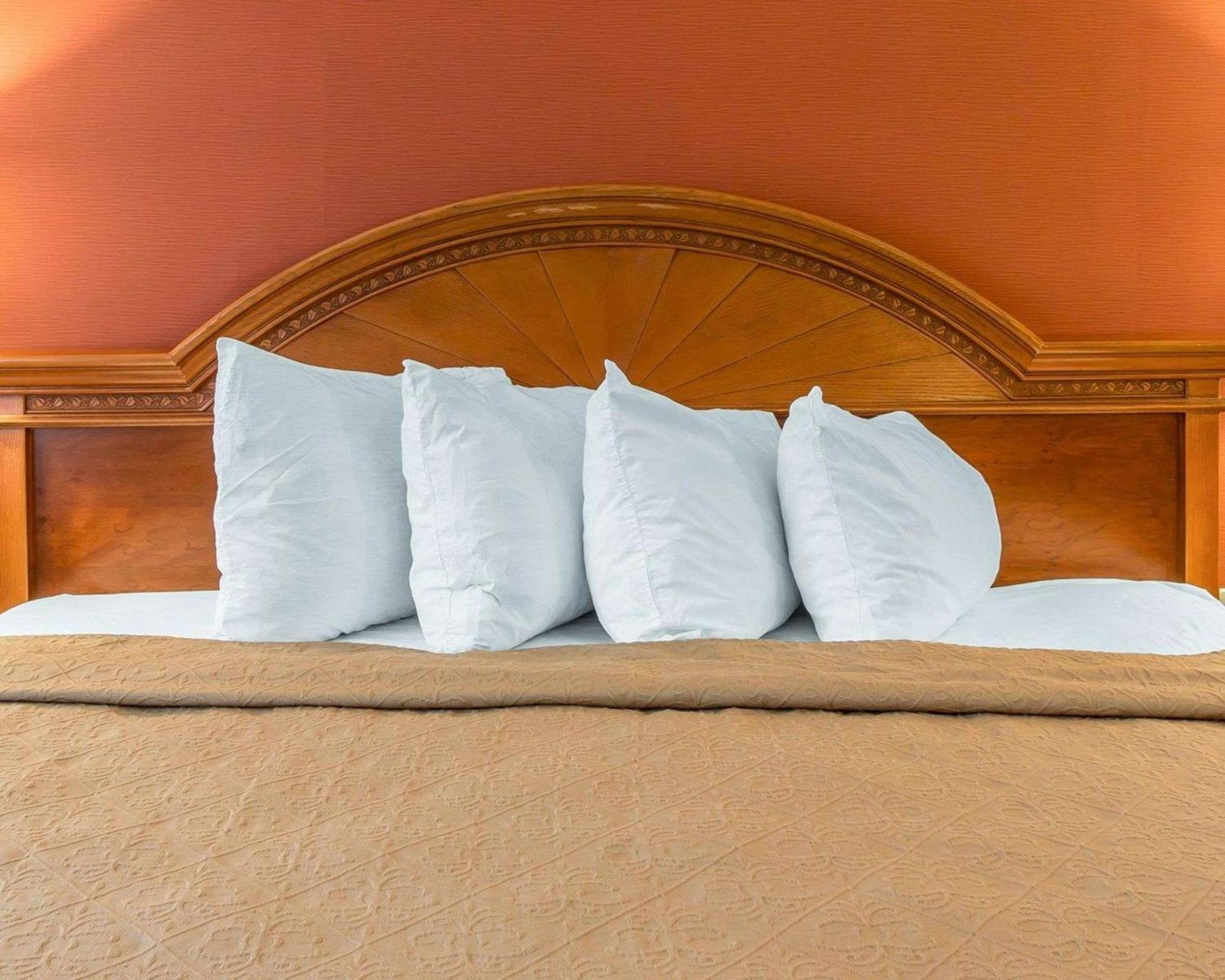 Quality Inn Gaylord Eksteriør bilde